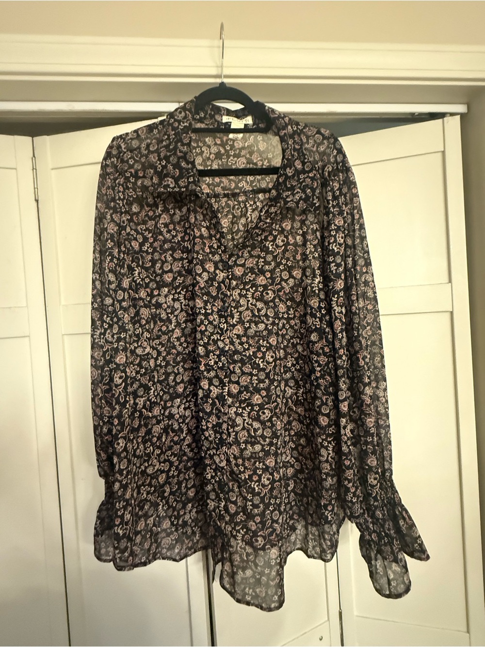 FESTI Sheer Black Floral V-Neck Blouse